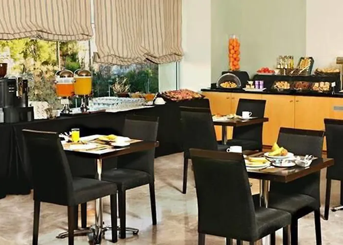 세르코텔 시우타트 데 몬트카다 4*